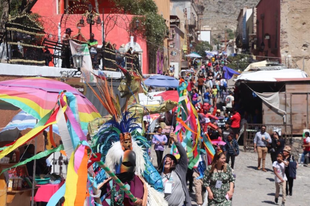 Real de Catorce revivió su tradición con la emblemática Quema de Judas