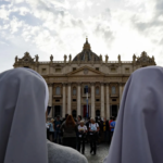 El papa Francisco falleció a causa de un ictus cerebral