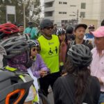 Atienden a ciclistas quejosos que protestaron en la Av. Salvador Nava
