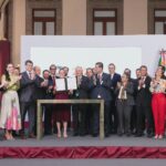 Sheinbaum firma acuerdo para impulsar la industria siderúrgica en México