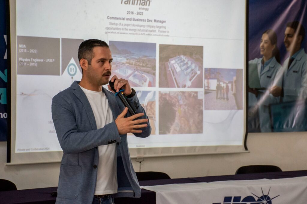 Ingeniería Física también abre puertas en el mundo empresarial: egresado UASLP