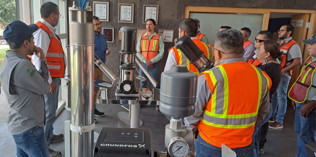 La CEA visita la planta de Grundfos México para conocer sus técnicas de manejo de agua