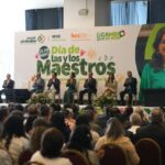 SEGE entrega Premio Estatal a la Educación y reconocimientos por años de servicio