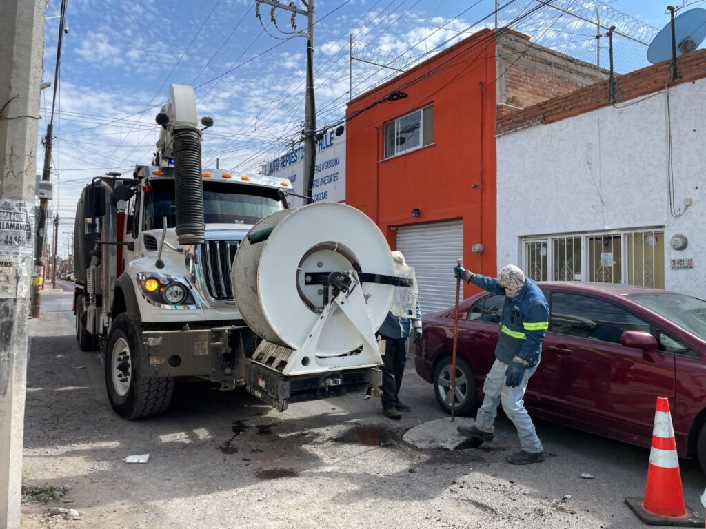 Interapas retiró más de 228 toneladas de basura y lodo de enero a abril