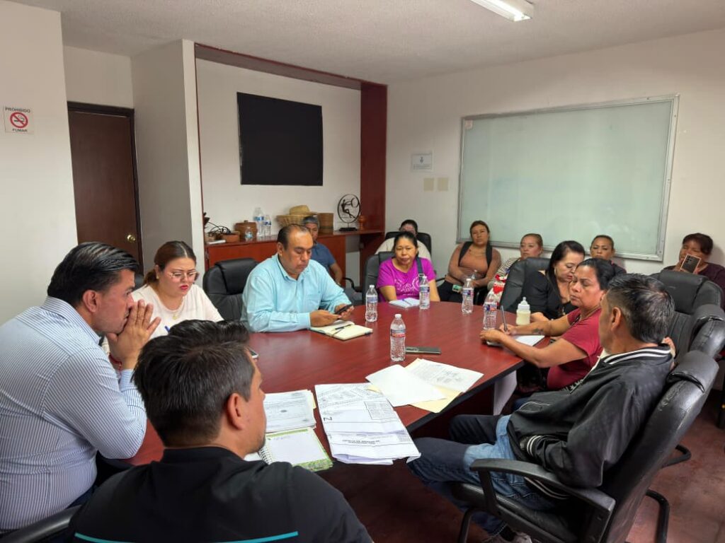 Inrevis atiende demandas de vivienda de familias potosinas