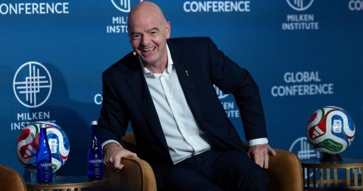 Si alguien paga 2 mdd (para la final del Mundial), yo le llevo hot dog y refresco: Infantino