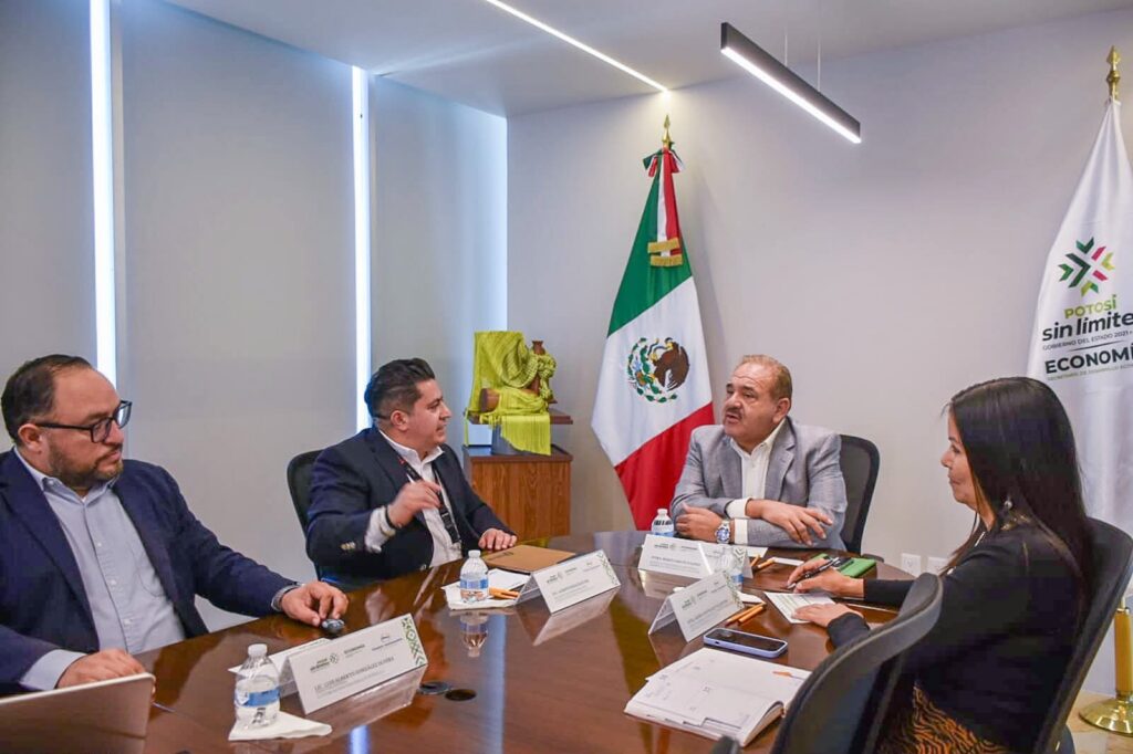 Sedeco refuerza coordinación con clúster automotriz y Canacintra para impulsar empleo en SLP