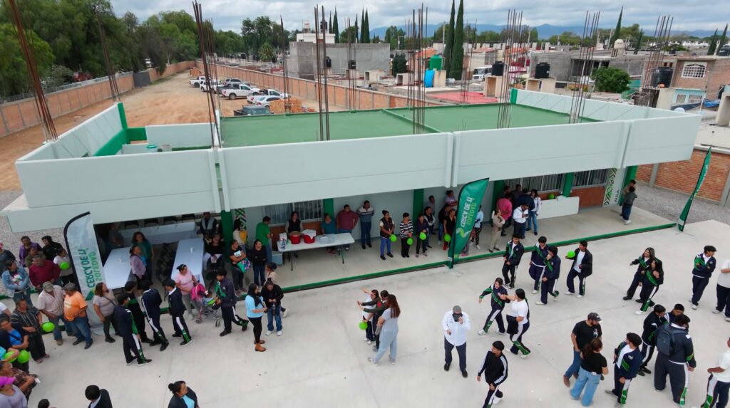 Inauguran obras en la preparatoria Tomás Miranda Leura de Soledad