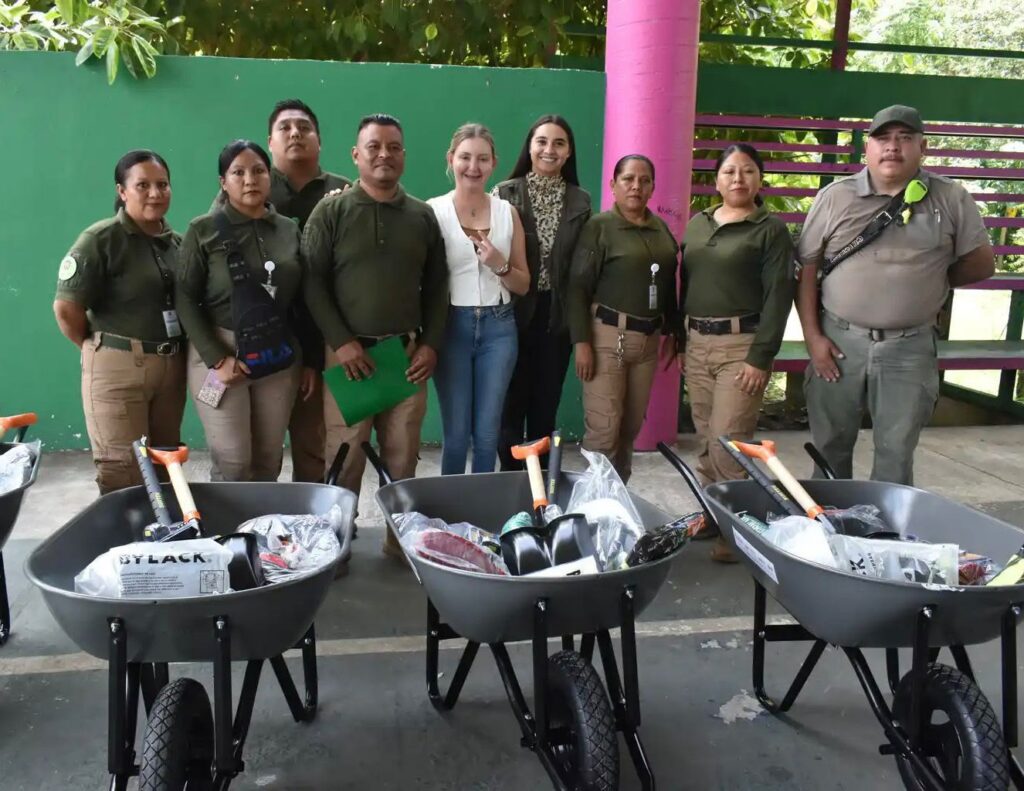 Entregan equipamiento de protección civil a Matlapa, Xilitla, Tamazunchale y San Martín Chalchicuautla