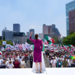 Claudia Sheinbaum se arropa del pueblo