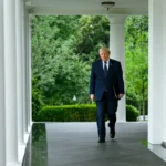 Trump amenaza con bombardear Irán si es asesinado en un atentado