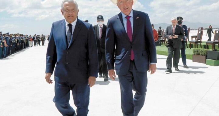 Ken Salazar: ‘Yo nunca tuve pruebas de que AMLO estuviera coludido con el narco’