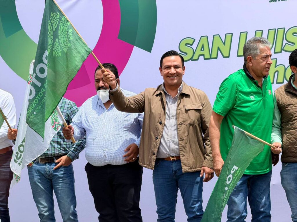 Gallardo fortalece diálogo con presidentes municipales para llevar más obras al Altiplano y Zona Media