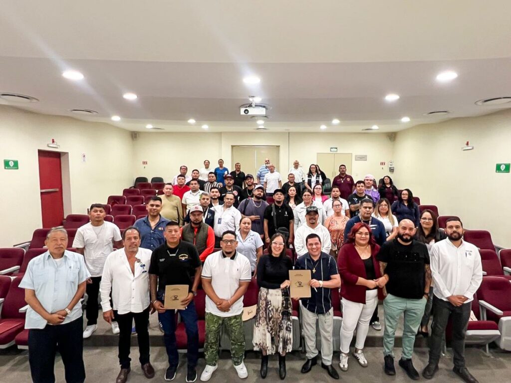 Coepris capacita a centros de atención a adicciones para fortalecer regulación sanitaria