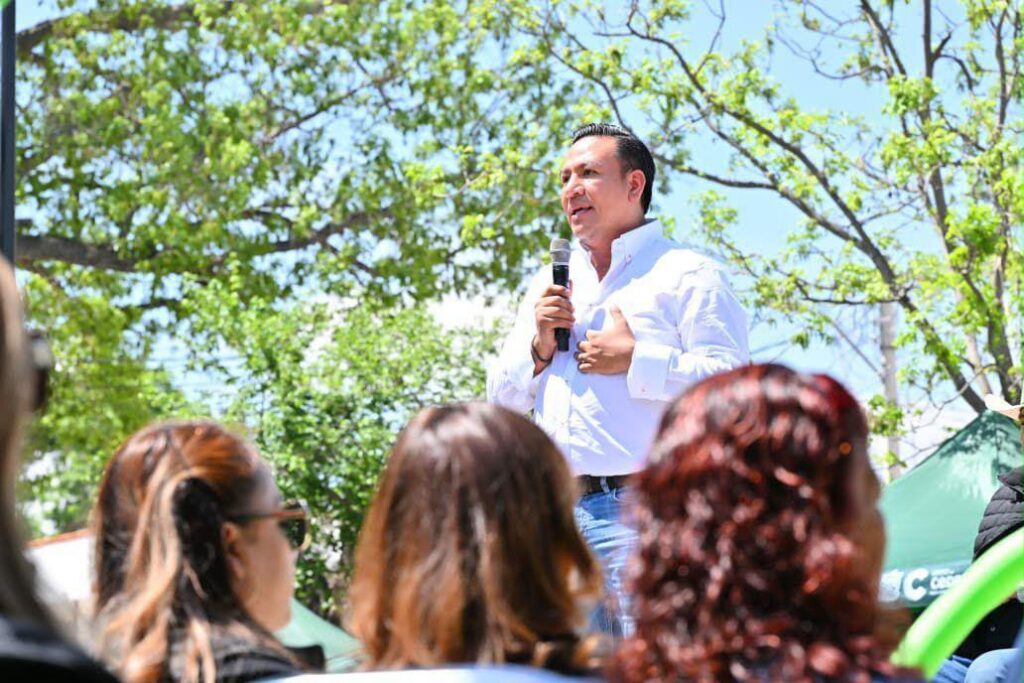 Gobierno estatal pide a funcionarios priorizar el trabajo sobre aspiraciones políticas