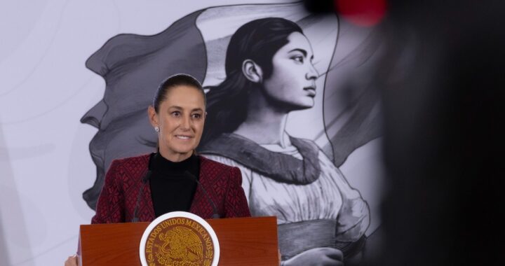 Sheinbaum anuncia foros para regular uso de redes sociales y plataformas digitales en menores