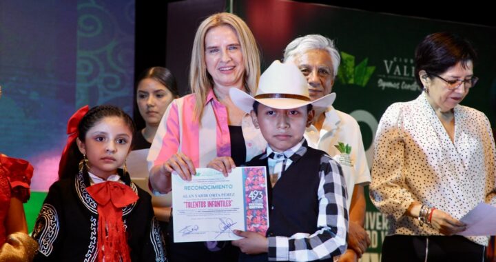 Alan Yahir Orta conquista el Concurso de la Canción en el 493 aniversario de Ciudad Valles