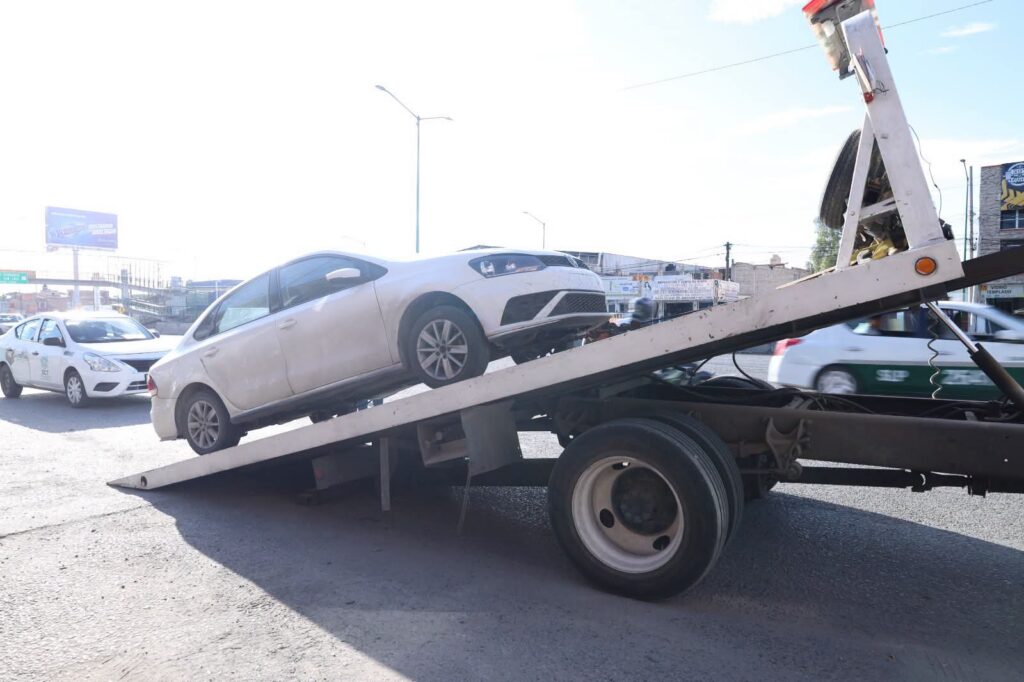 SCT retira unidades irregulares del transporte público en operativos de inspección
