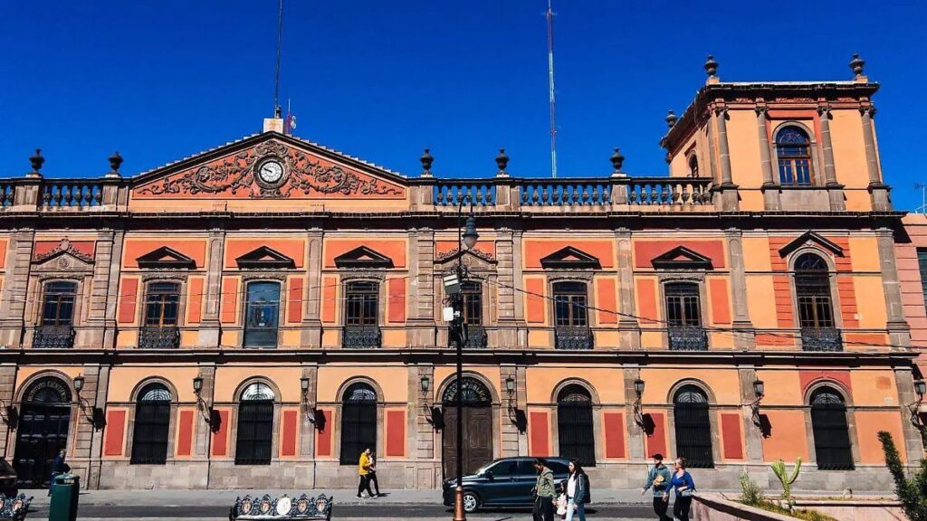 Rector advierte que falta de recursos frena la expansión de la UASLP