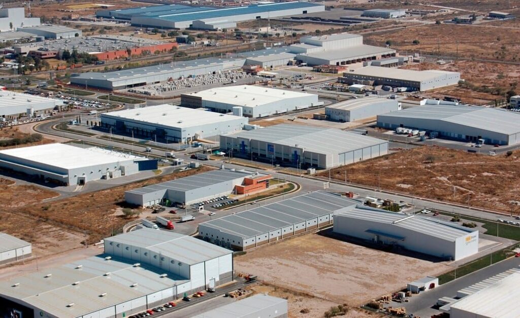 Zona Industrial llega a temporada de lluvias con vialidades en estado crítico: UUZI