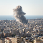 EEUU bombardea Bushehr, sede de la única central nuclear civil de Irán