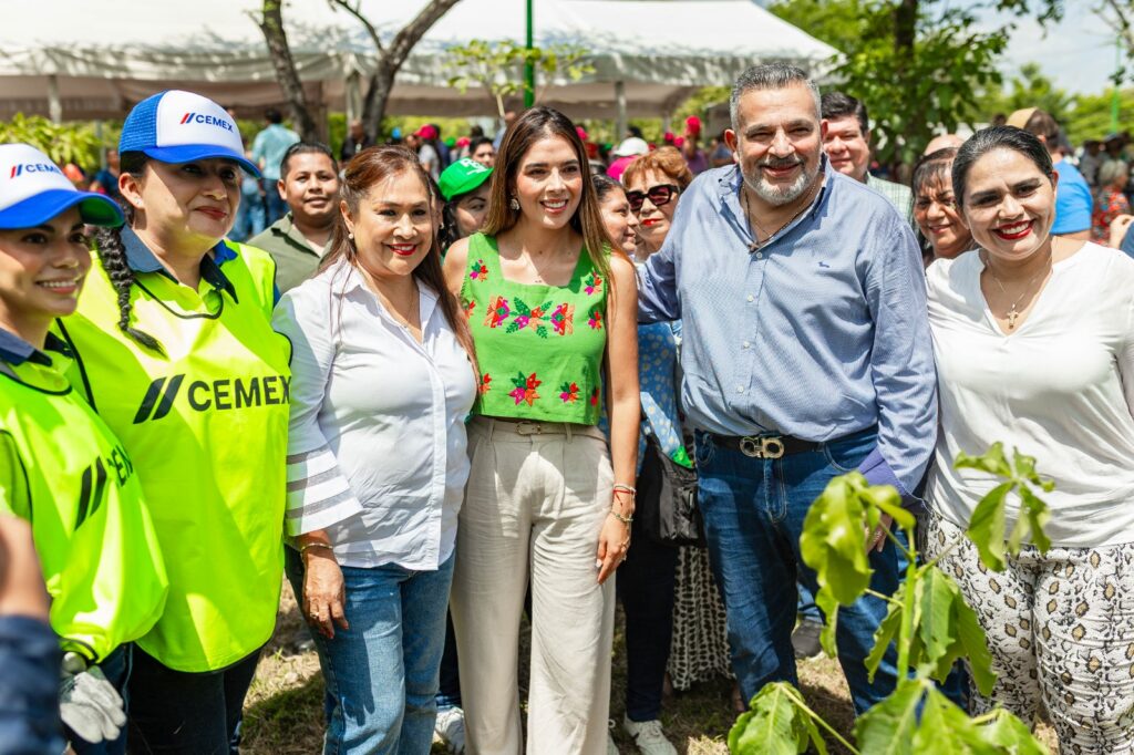 Plantan 3 mil árboles en Ciudad Valles y Tamuín para recuperar áreas verdes
