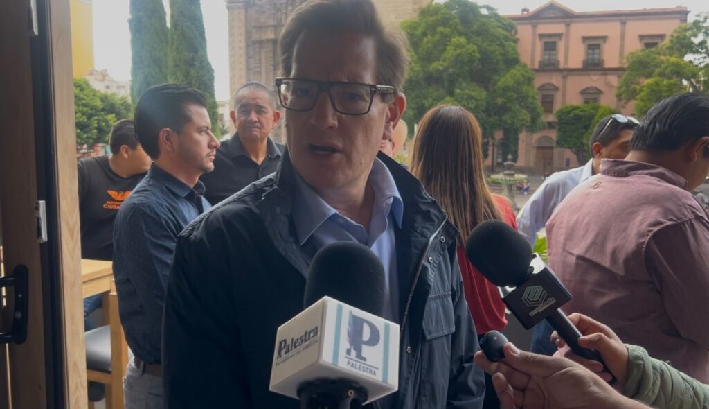 Salomón Chertorivski critica desaparición del Seguro Popular y acusa deterioro del sistema de salud