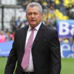 Vucetich vuelve a Tigres; será vicepresidente deportivo y técnico interino